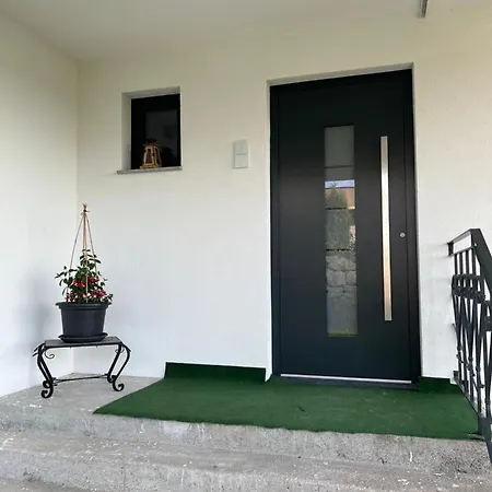 Gruenberg Apartment *