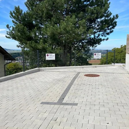 Gruenberg شقة