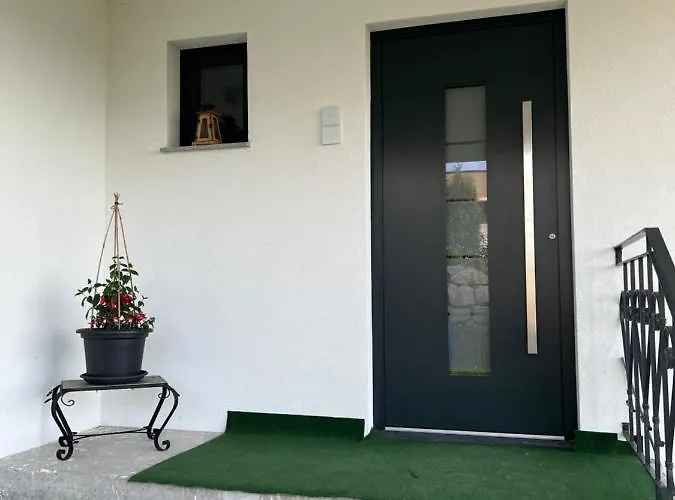 Gruenberg Apartmán *